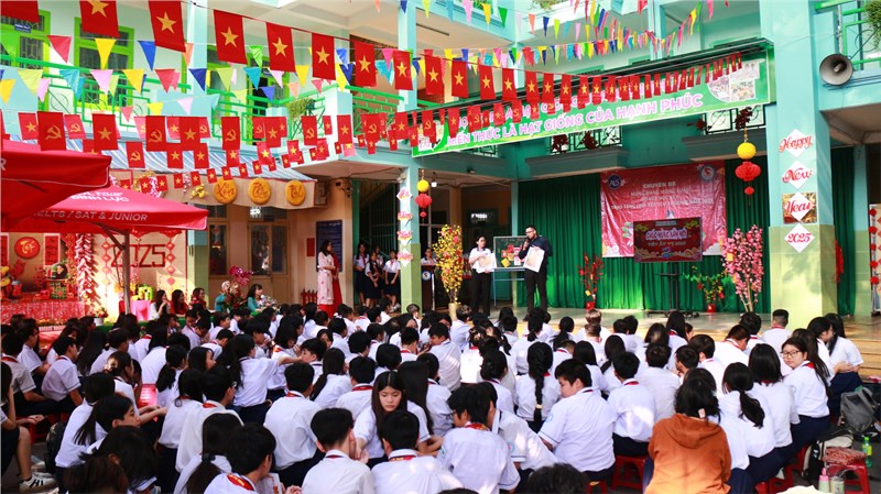 Chuyên đề Mừng Đảng mừng xuân- Lễ sơ kết học kì I năm học 2024-2025