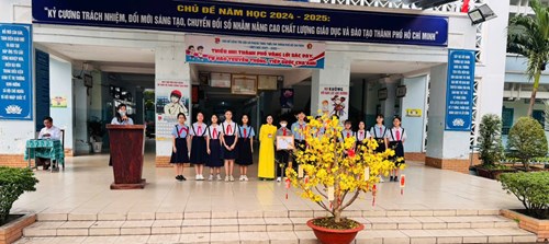 Khen thưởng học sinh đạt giải Nhất Hội thi Vũ Điệu Mùa Xuân năm 2025