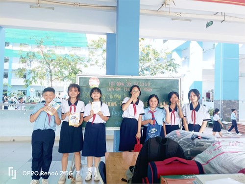 Chương trình  NỤ CƯỜI HỒNG CÙNG BẠN ĐẾN TRƯỜNG   GÓP CHÚT NẮNG ẤM ĐẾN CÁC BẠN ĐỘI VIÊN, HỌC SINH BỊ ẢNH HƯỞNG DO BÃO, LŨ 2025