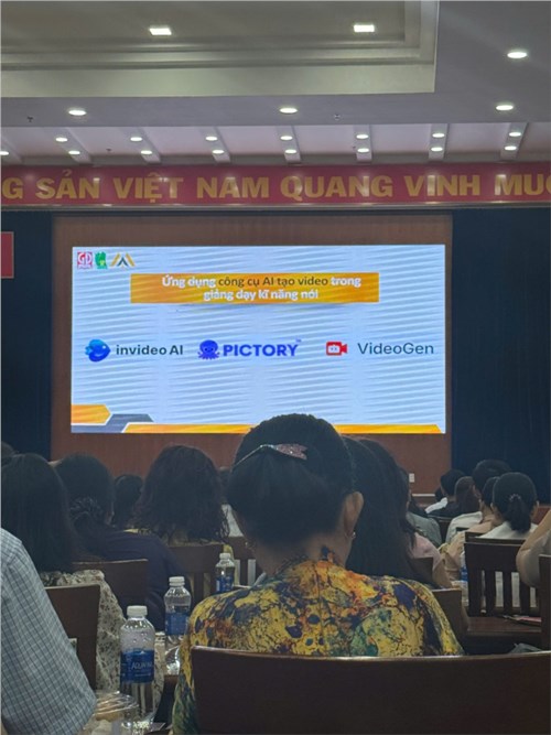 Sáng ngày 20/5/2025, giáo viên môn Tiếng Anh đã tham gia buổi tập huấn sử dụng sách Fluency Plus 8 tại Trường THPT chuyên Lê Hồng Phong, số 235 Nguyễn Văn Cừ, Phường 4, Quận 5, TP. Hồ Chí Minh.
