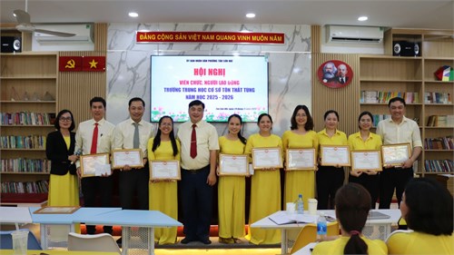 Trường THCS Tôn Thất Tùng tổ chức  Hội Nghị Viên Chức, Người Lao Động , năm học 2025 - 2026