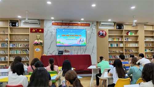 Trường THCS Tôn Thất Tùng thực hiện Kế hoạch 329/KH-VHXH của phường Tân Sơn Nhì tổ chức tập huấn, thực hành An toàn trường học và phòng, chống tai nạn thương tích cho học sinh, năm học 2025-2026