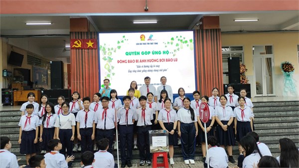 Liên Đội Trường THCS Tôn Thất Tùng tổ chức Hoạt động  Bầu Ơi Thương Lấy Bí Cùng - Tuy Rằng Khác Giống Nhưng Chung Một Giàn  quyên góp ủng hộ đồng bào bị ảnh bởi bão lũ, năm học 2025-2026