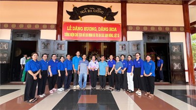 Tri ân những anh hùng, liệt sĩ và những người có công với cách mạng