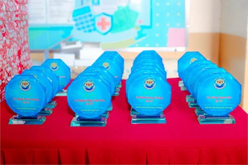 Tiểu đoàn trần quốc toản hội quân – rộn ràng niềm vui tuyên dương học sinh giỏi