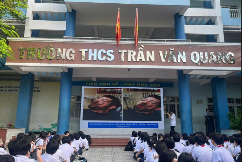 Truyền thông y tế học đường về  Tác hại hút thuốc lá điện tử 