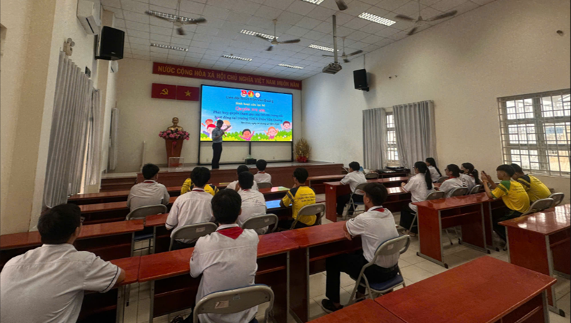 Sinh hoạt Câu lạc bộ quyền trẻ em Phát huy quyền tham gia của trẻ em trong các hoạt động tại Trường THCS Trần Văn Quang