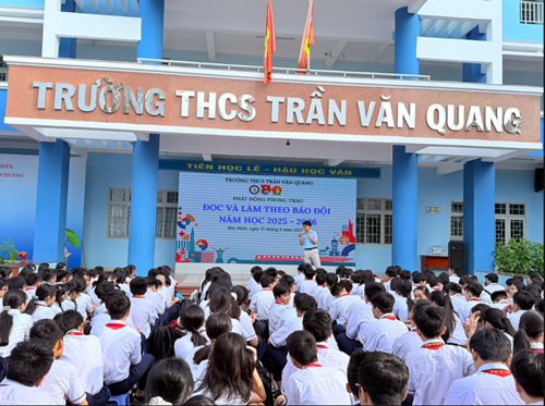 Về Phát động phong trào Đọc và làm theo báo Đội