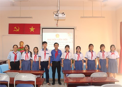 Đại hội Liên đội THCS Trung Lập Hạ nhiệm kỳ 2025 - 2026