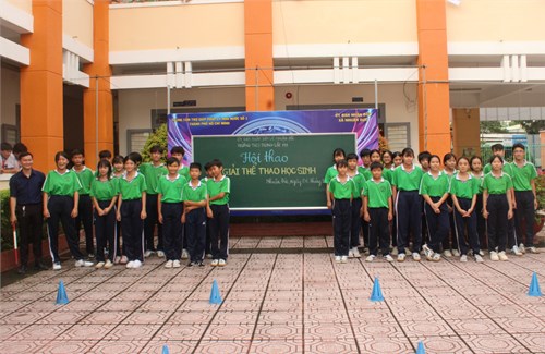 Giải thể thao học sinh, môn thi: chạy ngắn 60m