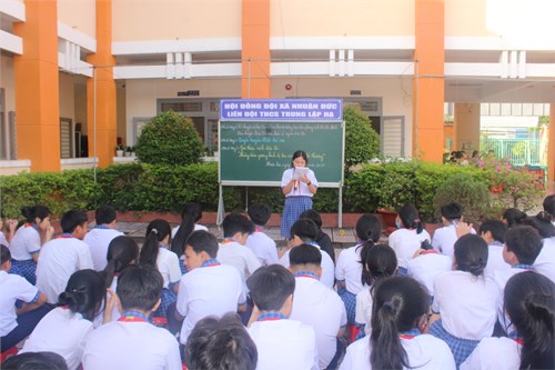 Sinh hoạt dưới cờ tuần 15