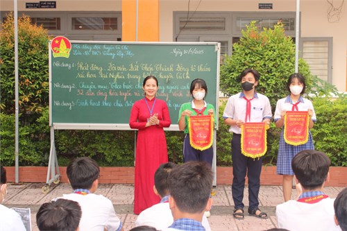 Sinh hoạt dưới cờ tuần 25