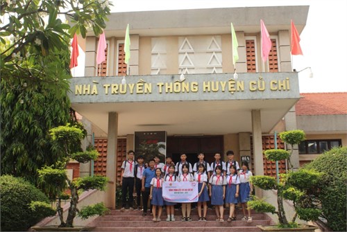 Hành trình đến với địa chỉ đỏ