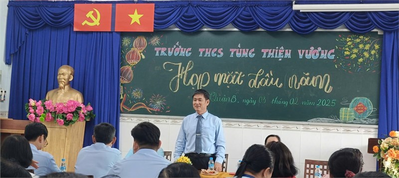 Hình ảnh họp mặt đầu năm mới 2025