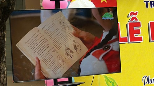 Hoạt động sinh hoạt dưới sân cờ – Tuần 1, năm học 2025–2026