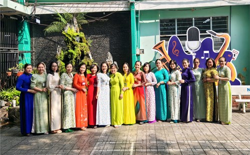 Hưởng ứng  Tuần lễ áo dài 