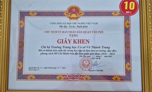 Chúc mừng chi Bộ trường THCS Võ Thành Trang nhận khen thưởng cấp Quận