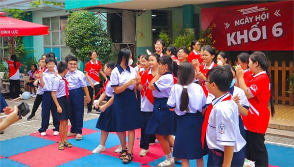 Tổ chức ngày Hội chào đón học sinh Khối 6 năm học mới, NH: 2025 - 2026.