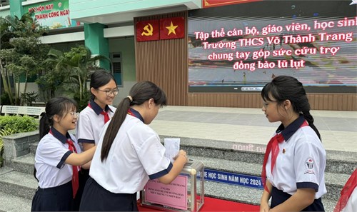 Vận động học sinh toàn trường ủng hộ đồng bào bị thiệt hại do bão số 4 và số 5 gây ra