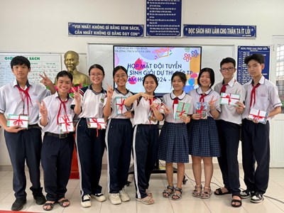 Họp mặt đội tuyển HSG dự thi cấp Thành phố năm học 2024 - 2025