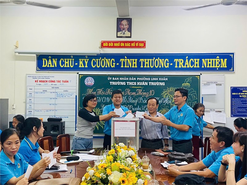 Công đoàn trường thcs xuân trường hướng về đồng bào vùng bão số 10 – bualoi