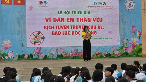 Sáng Chủ nhật ngày 18/01/2026,Trường THCS An Nhơn phối hợp cùng Hội Sinh viên Việt Nam Trường Đại học Luật Thành phố Hồ Chí Minh và Ban Chỉ huy Chiến dịch Xuân tình nguyện năm 2026 tổ chức lễ hội thiếu nhi vì đàn em thân yêu kịch tuyên truyền chủ đề  Bạo lực học đường  tại sân trường THCS An Nhơn.