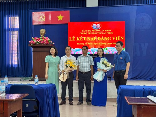 Ngày 26/3/2026, Chi bộ trường THCS An Nhơn tổ chức lễ kết nạp Đảng viên (đồng chí Nguyễn Minh Thư).
(Chào mừng đồng chí Nguyễn Minh Thư trở thành đảng viên Đảng Cộng sản Việt Nam. Mong rằng đồng chí Nguyễn Minh Thư tiếp tục phấn đấu, tiên phong, gương mẫu, xứng đáng với niềm tin của Đảng và Nhân dân).