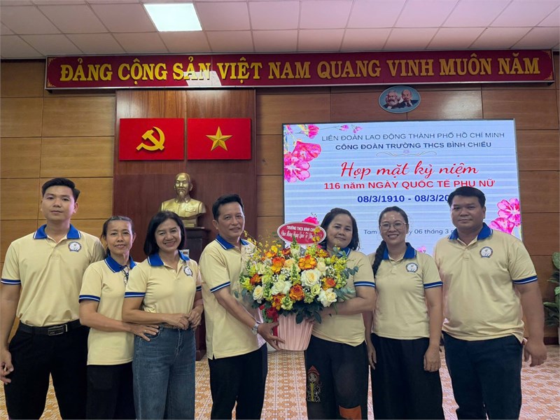 🌸 Chào mừng Ngày Quốc tế Phụ nữ 8/3 🌸