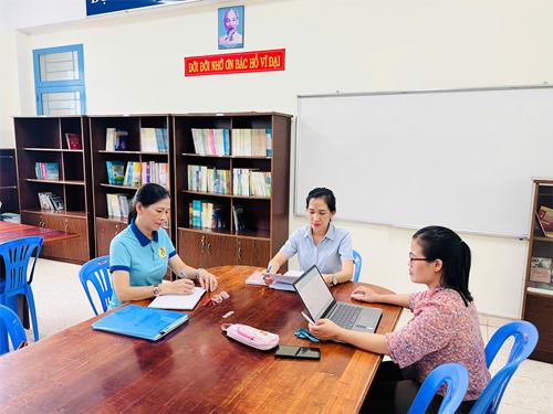 Sinh hoạt chuyên môn tháng 01 – lần 2 tổ giáo dục công dân