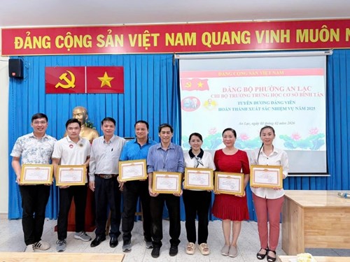 Chi bộ trường thcs bình tân phát huy sức mạnh đoàn kết, nâng cao chất lượng giáo dục trong tháng 2/2026