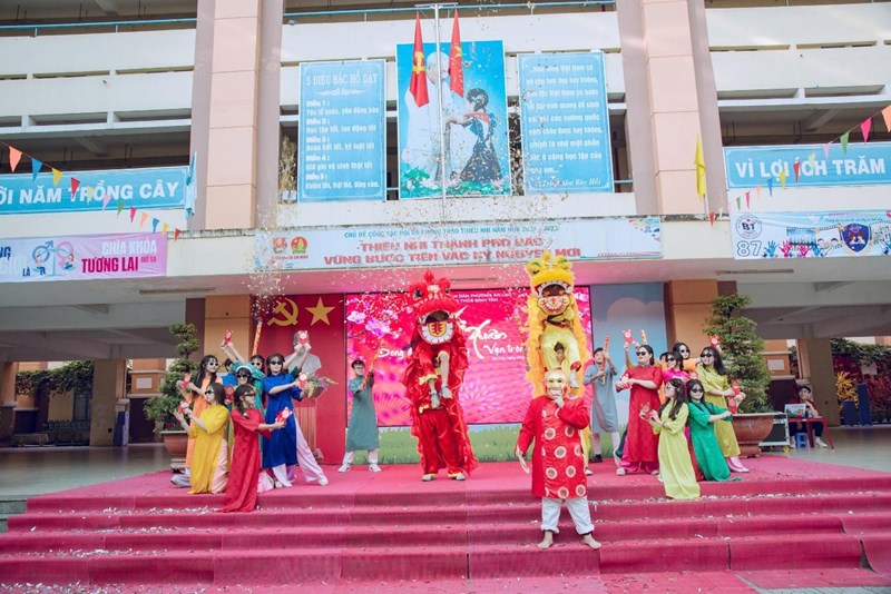 Tết “đong đầy yêu thương – vẹn tròn sắc tết”