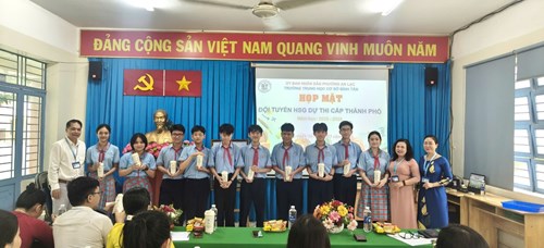 Họp mặt những “chiến binh xuất sắc” trường thcs bình tân