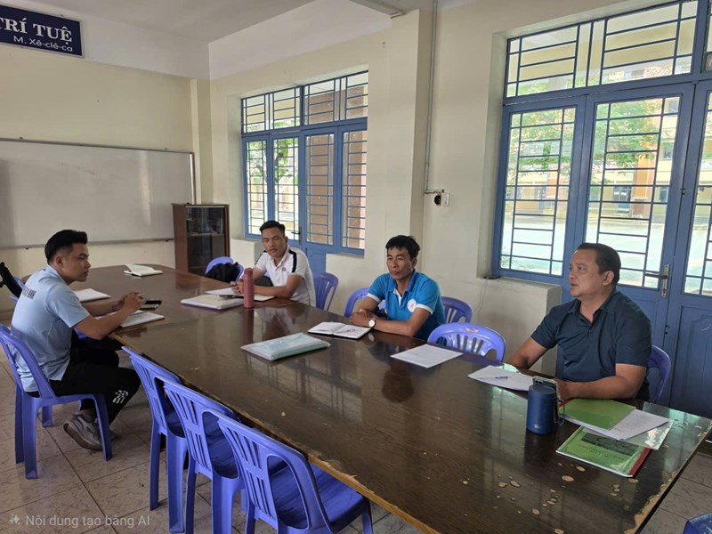 Tổ giáo dục thể chất sinh hoạt chuyên môn lần 12