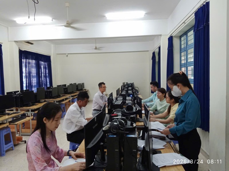 Sinh hoạt chuyên môn tổ công nghệ – tin học: đẩy mạnh đổi mới, chuẩn hóa kiểm tra giữa kỳ ii