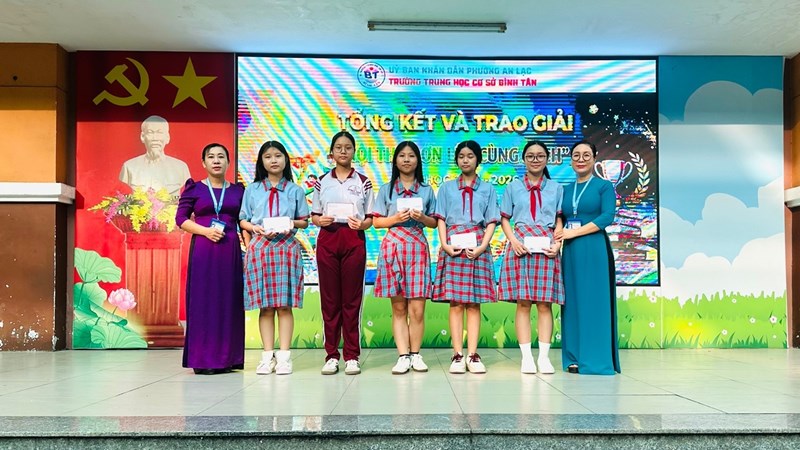 Sinh hoạt đầu tuần 29: vinh danh những tấm gương yêu sách và nâng cao ý thức an toàn giao thông