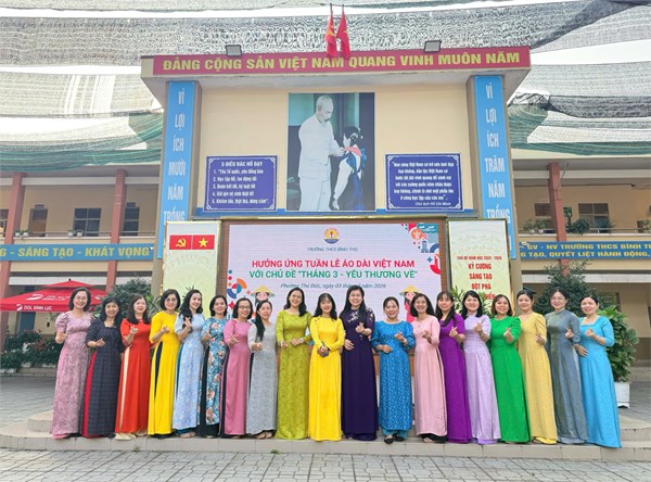 Hưởng ứng tháng Áo dài Việt Nam – tôn vinh vẻ đẹp phụ nữ và bản sắc dân tộc