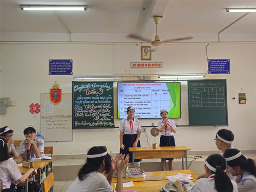 🌟 Khi toán học  CỰ ĐỘNG : Tiết trải nghiệm STEM đầy sáng tạo của cô Trà My ✨📐