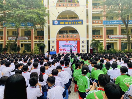 Chủ đề:  Tìm hiểu tác hại của rượu, bia và thuốc lá – Vì một học đường an toàn 