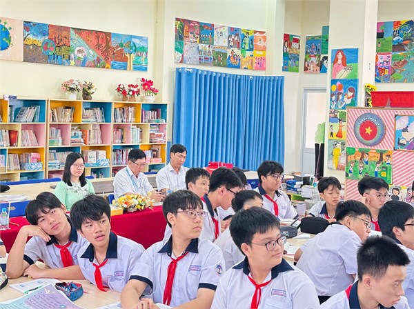 Khi công nghệ AI đồng hành cùng giờ Văn.