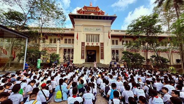 Tiết học trải nghiệm liên môn  Chủ đề: Hành trình kết nối Di sản và Thiên nhiên 