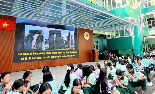 Giờ chơi không điện thoại: Tiểu sử nhà toán học vĩ đại Pythagore