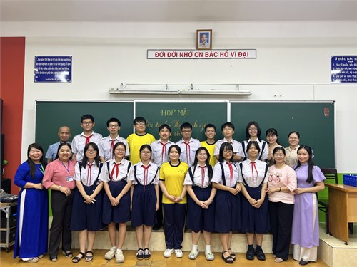 Họp mặt Ban giám hiệu - Quý thầy cô bồi dưỡng học sinh giỏi và các em học sinh trước khi thi học sinh giỏi cấp thành phố năm học 2025 - 2026