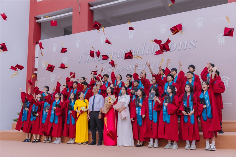 <a href="/anh-video/dau-an-tuoi-muoi-lam-ngay-1-tiep-theo/ctfull/108650/745878">Dấu ấn tuổi Mười Lăm - Ngày 1 (Tiếp theo)</a>