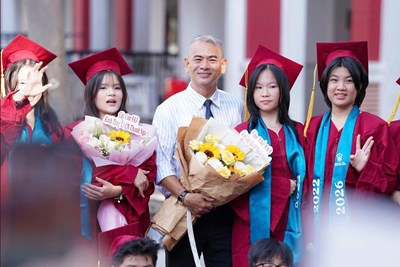 Khoảnh khắc ngày 2/4/2026