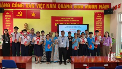 Họp mặt đội tuyển học sinh giỏi cấp Thành phố năm học 2025 - 2026