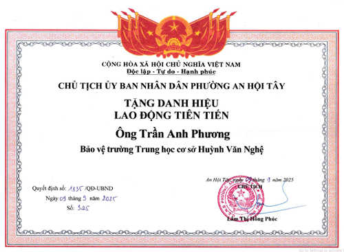 Anh Trần Anh Phương - Nhân viên Bảo vệ, được Chủ tịch Ủy ban nhân dân Phường An Hội Tây khen tặng danh hiệu  Lao động tiên tiến  theo Quyết định số 1835/QĐ-UBND ký ngày 09/09/2025
