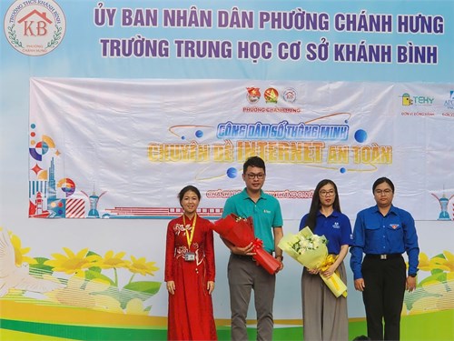 Hướng dẫn đội viên kỹ năng sử dụng mạng internet an toàn, hiệu quả, hưởng ứng chiến dịch không một mình