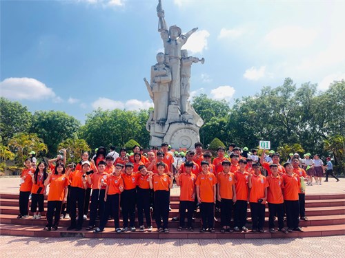 Trường THCS Khánh Hội tổ chức học tập trải nghiệm, ngoại khóa và tham quan Hướng nghiệp năm học 2025-2026 tại TƯỢNG ĐÀI CHIẾN THẮNG LA NGÀ – KDL SUỐI MƠ Tỉnh Đồng Nai.