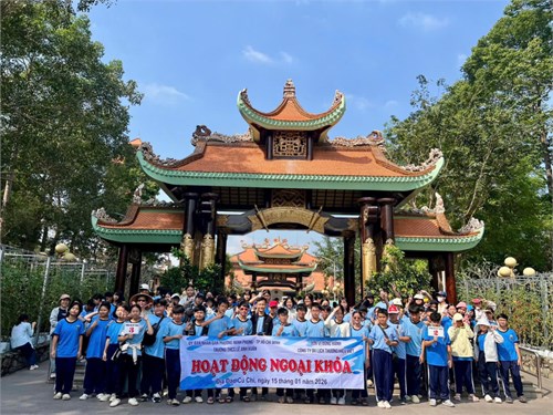 Học sinh khối 6, 7 Trường THCS Lê Anh Xuân trải nghiệm Hoạt động ngoại khóa tại Củ Chi và Đất Thép Farm