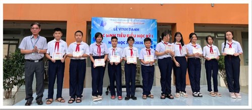 THCS Lê Lai - Lễ vinh danh học sinh tiêu biểu Học kì I, năm học 2025 - 2026.